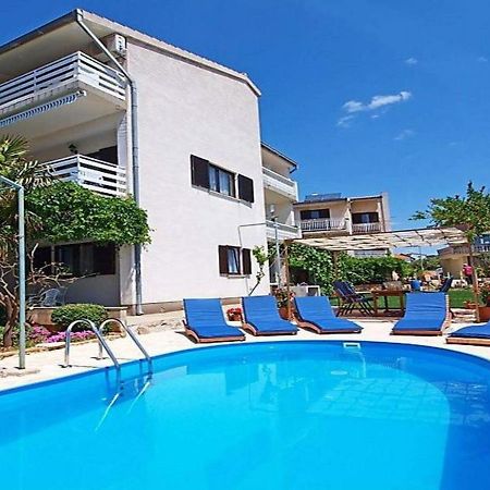 Apartments Zadro Трибунь Экстерьер фото