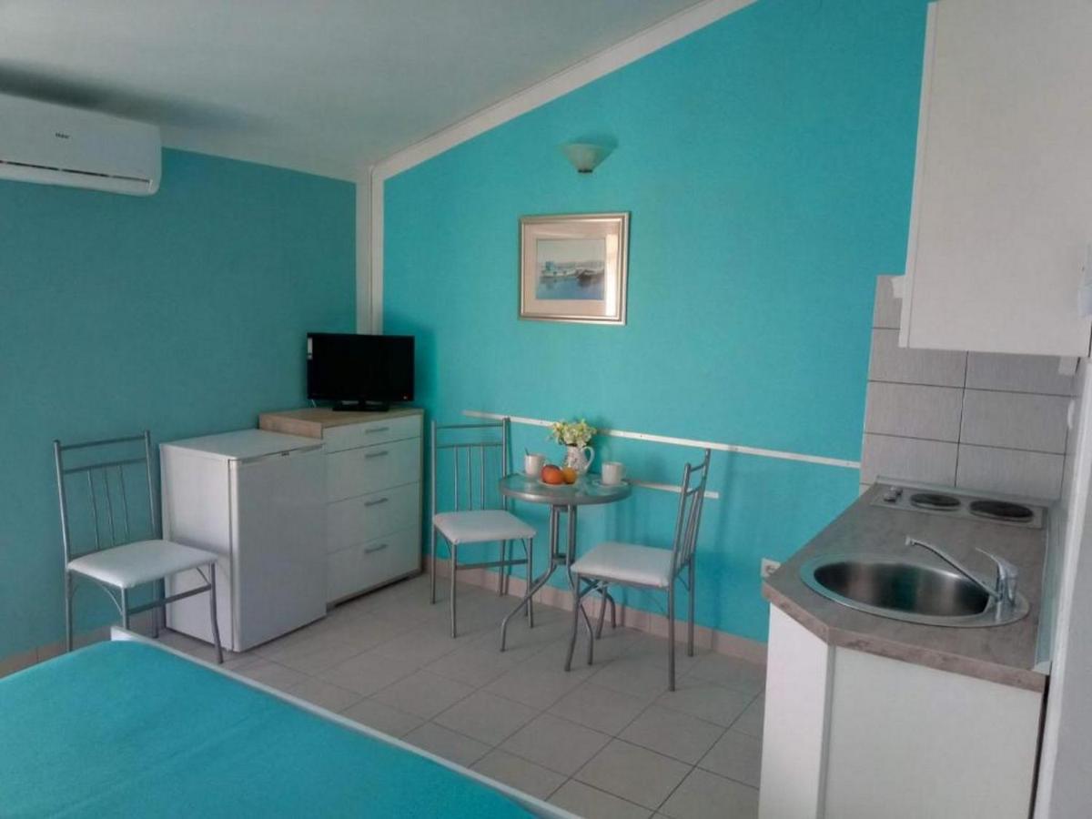 Apartments Zadro Трибунь Экстерьер фото